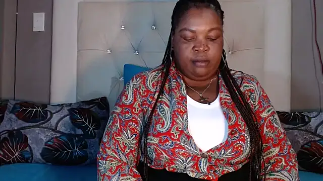 omalicha98 online show from March 16, 7:23 am