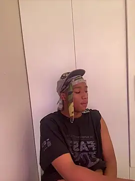 snotLoud online show from March 23, 9:10 am