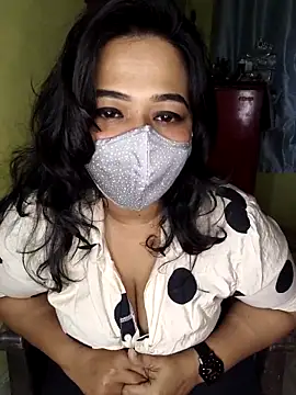 Snapshot of angelrani1234 chatting on October 10, 8:52 pm angelrani1234 online show from October 10, 8:52 pm