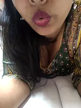 Snapshot of angelrani1234 chatting on January 6, 11:36 am angelrani1234 online show from January 6, 11:36 am