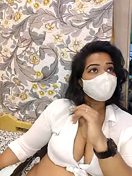 Snapshot of angelrani1234 chatting on February 5, 12:43 pm angelrani1234 online show from February 5, 12:43 pm