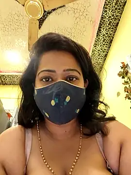 Snapshot of angelrani1234 chatting on February 17, 9:10 pm angelrani1234 online show from February 17, 9:10 pm