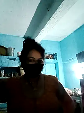 Snapshot of Haseena_Baby chatting on February 7, 8:33 am Haseena Baby online show from February 7, 8:33 am