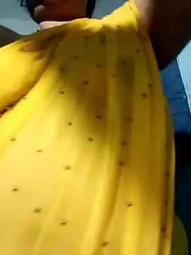 Snapshot of Haseena_Baby chatting on February 15, 10:44 am Haseena Baby online show from February 15, 10:44 am