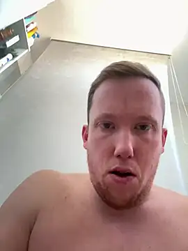 Snapshot of Sklavesucht2025 chatting on February 16, 11:59 am Sklavesucht2025 online show from February 16, 11:59 am