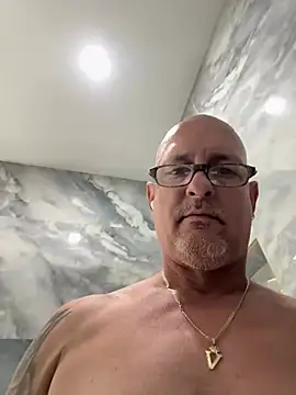 Snapshot of carlospingalinda chatting on March 22, 11:20 pm carlospingalinda online show from March 22, 11:20 pm