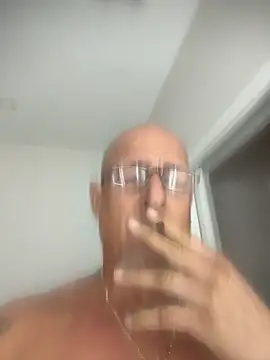 Snapshot of carlospingalinda chatting on October 8, 11:46 pm carlospingalinda online show from October 8, 11:46 pm