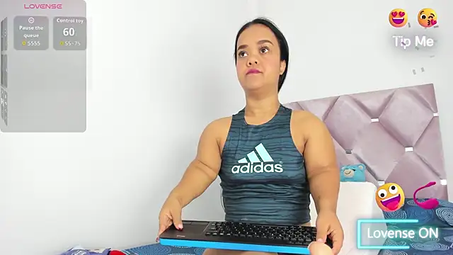 AnieRey online show from February 11, 9:42 pm