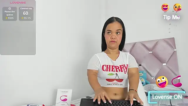 AnieRey online show from May 4, 11:39 am