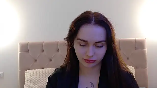 Snapshot of Lilliana_Moon chatting on January 21, 1:22 pm Lilliana Moon online show from January 21, 1:22 pm