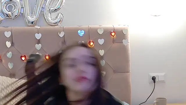 Snapshot of Lilliana_Moon chatting on February 9, 4:29 pm Lilliana Moon online show from February 9, 4:29 pm