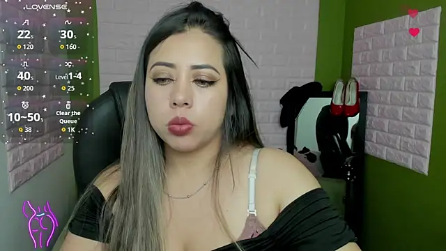 Snapshot of zahra_Jalid chatting on November 27, 11:40 pm zahra Jalid online show from November 27, 11:40 pm