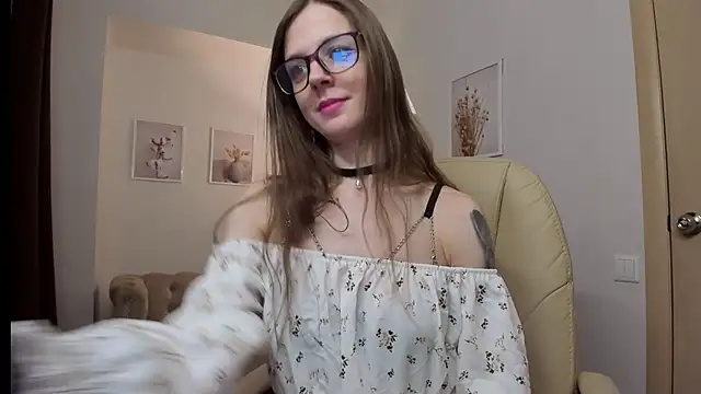 Iriss Miller online show from January 20, 3:15 am