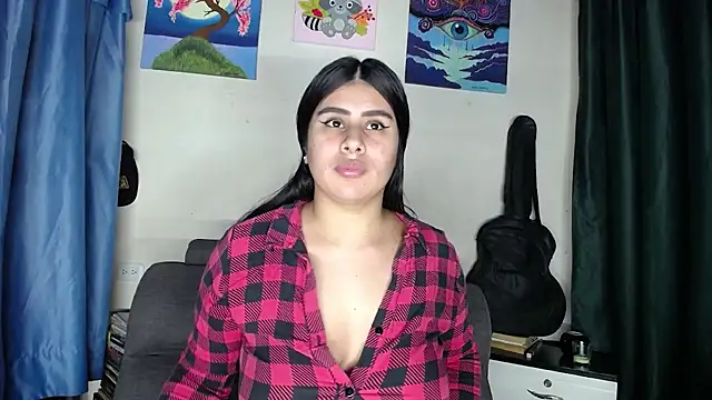 Snapshot of Antonellaa_111 chatting on March 7, 2:15 am Antonellaa 111 online show from March 7, 2:15 am