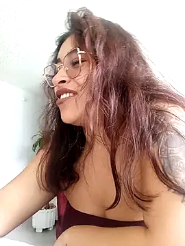 AnonymousGirl online show from May 1, 3:16 pm