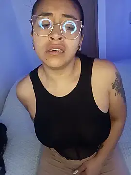 AnonymousGirl online show from May 13, 1:19 pm