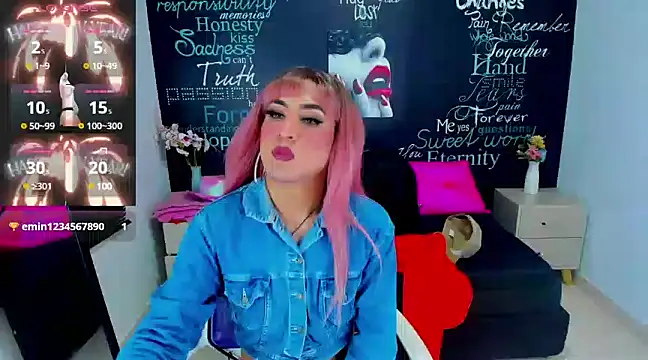 Snapshot of Georgina_Giio chatting on January 12, 9:30 am Georgina Giio online show from January 12, 9:30 am