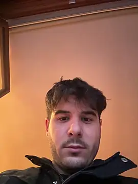 Snapshot of adictocm28 chatting on January 13, 4:51 pm adictocm28 online show from January 13, 4:51 pm