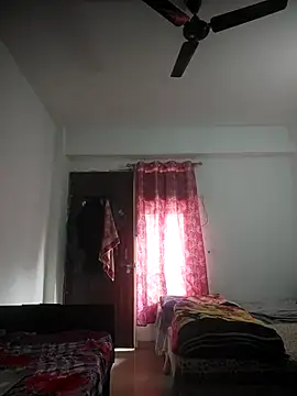 Snapshot of NikaYeptho chatting on December 14, 6:30 am NikaYeptho online show from December 14, 6:30 am