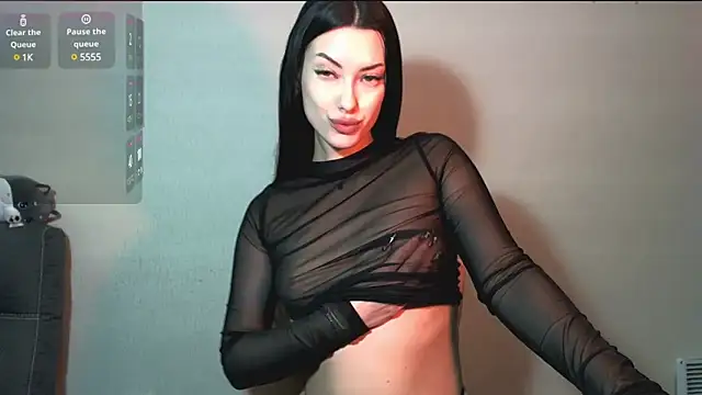 Snapshot of Lola_fox282 chatting on February 23, 7:17 pm Lola fox282 online show from February 23, 7:17 pm