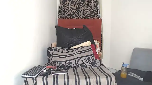 Snapshot of BarbieLadie chatting on March 9, 7:26 pm BarbieLadie online show from March 9, 7:26 pm