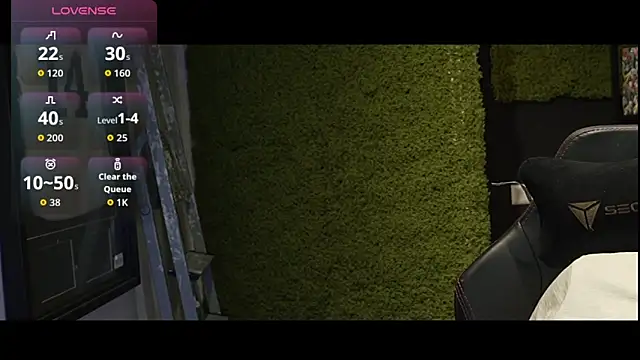 Snapshot of justinitt chatting on October 25, 7:30 pm justinitt online show from October 25, 7:30 pm