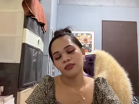 Snapshot of SophiaCourthaway chatting on November 2, 3:58 pm SophiaCourthaway online show from November 2, 3:58 pm