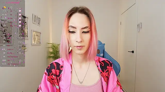 Snapshot of Kar1_na_ chatting on February 22, 8:29 am Kar1 na online show from February 22, 8:29 am