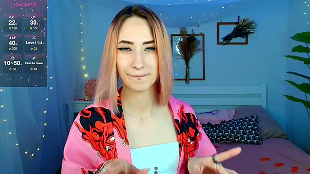 Snapshot of Kar1_na_ chatting on March 19, 8:55 am Kar1 na online show from March 19, 8:55 am