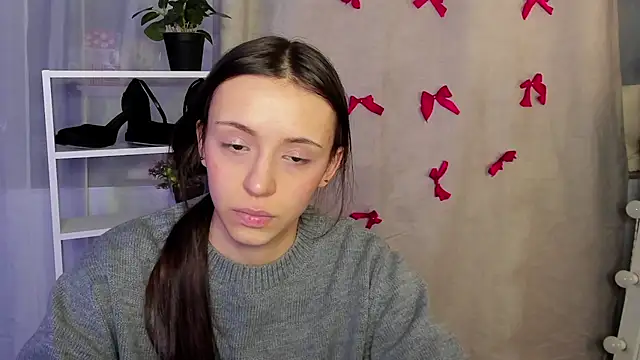 Snapshot of Sahara_Shields chatting on January 26, 10:23 am Sahara Shields online show from January 26, 10:23 am