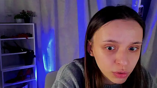 Snapshot of Sahara_Shields chatting on October 2, 10:22 am Sahara Shields online show from October 2, 10:22 am