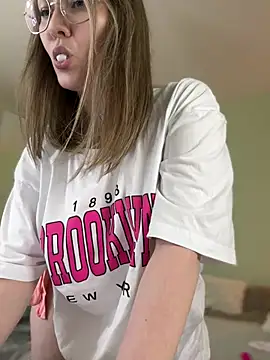 Kiss My Body online show from January 27, 7:13 pm