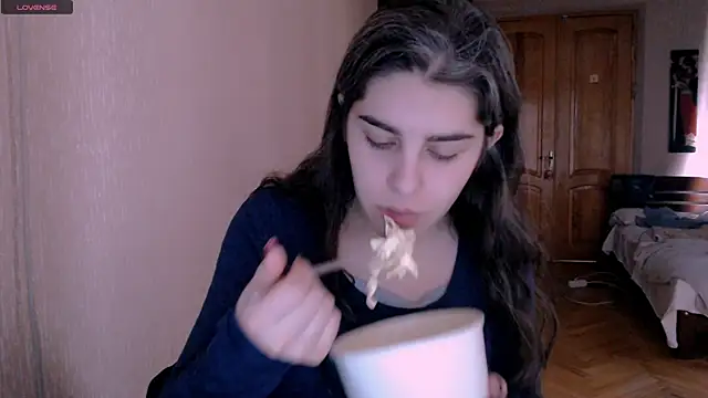  Roselina  online show from February 8, 7:15 am