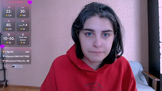 Snapshot of _Roselina_ chatting on October 27, 7:01 am Roselina online show from October 27, 7:01 am