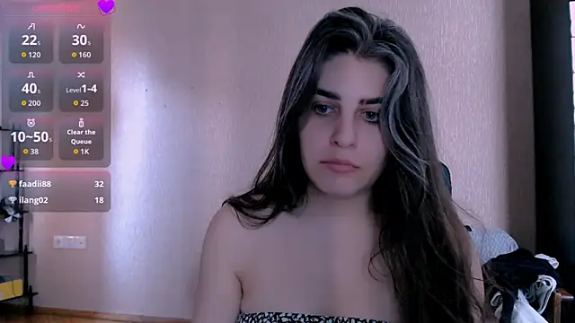 Snapshot of _Roselina_ chatting on November 13, 7:51 am Roselina online show from November 13, 7:51 am