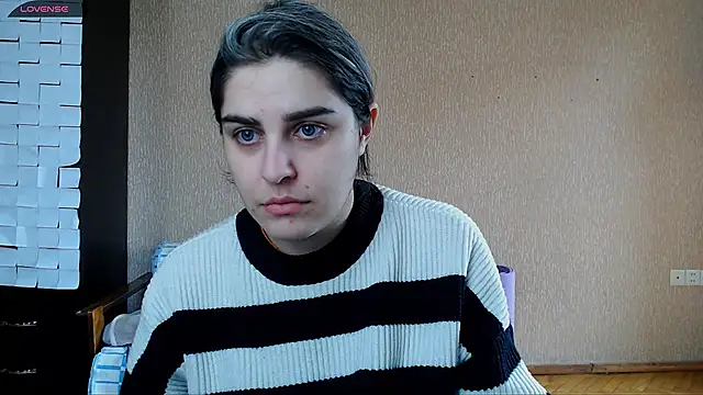 Snapshot of _Roselina_ chatting on January 17, 9:03 am Roselina online show from January 17, 9:03 am