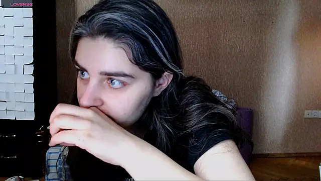 Snapshot of _Roselina_ chatting on February 12, 11:16 am Roselina online show from February 12, 11:16 am