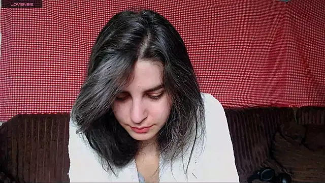 Snapshot of _Roselina_ chatting on March 19, 6:17 am Roselina online show from March 19, 6:17 am