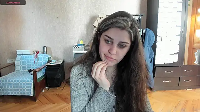 Snapshot of _Roselina_ chatting on April 27, 12:03 pm Roselina online show from April 27, 12:03 pm