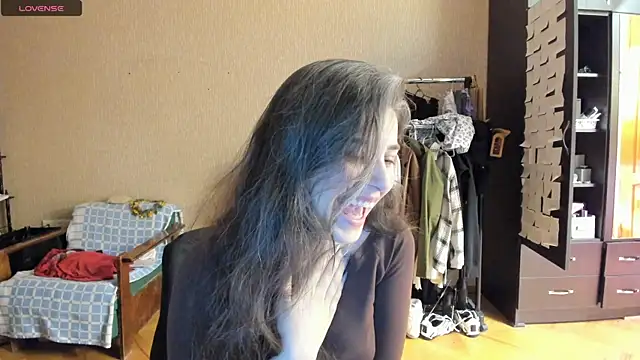 Snapshot of _Roselina_ chatting on May 21, 5:31 pm Roselina online show from May 21, 5:31 pm