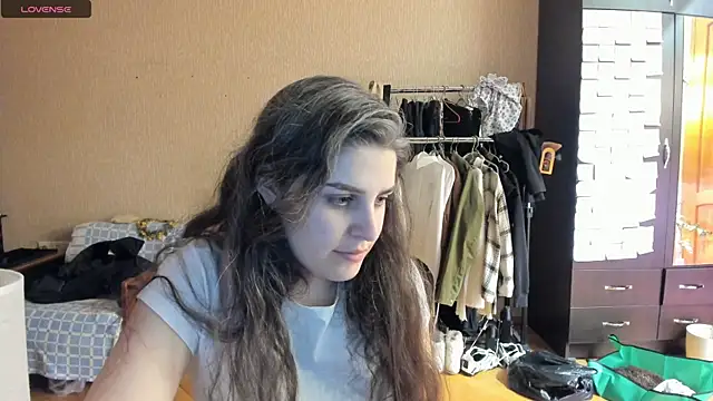 Snapshot of _Roselina_ chatting on May 24, 6:24 pm Roselina online show from May 24, 6:24 pm