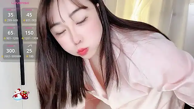 Snapshot of Alano-01 chatting on February 25, 12:45 pm Alano-01 online show from February 25, 12:45 pm