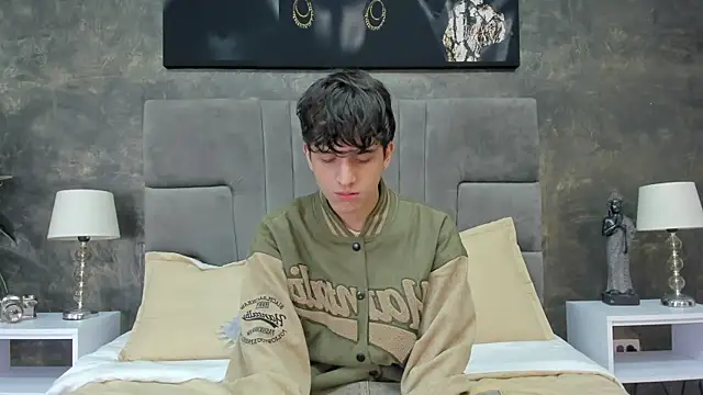 Snapshot of bruce_hans chatting on December 2, 11:48 am bruce hans online show from December 2, 11:48 am