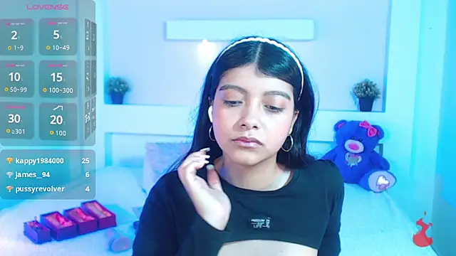 IslaBlaze online show from March 13, 3:39 pm