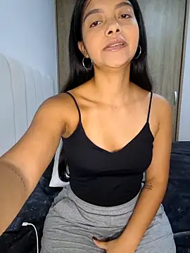 IslaBlaze online show from November 8, 11:32 am