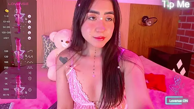 Snapshot of AdaaMillan chatting on February 8, 12:06 pm AdaaMillan online show from February 8, 12:06 pm