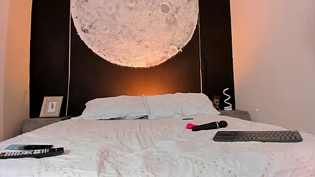 EthaanCox online show from October 29, 9:16 pm