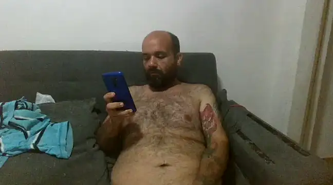 Snapshot of Chubi6669 chatting on January 26, 1:47 pm Chubi6669 online show from January 26, 1:47 pm