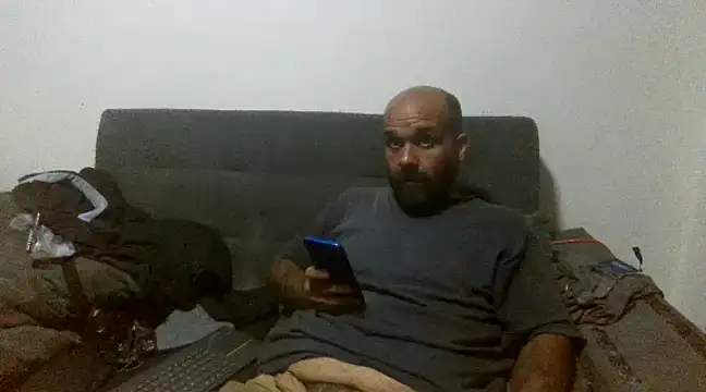 Snapshot of Chubi6669 chatting on February 13, 10:43 pm Chubi6669 online show from February 13, 10:43 pm