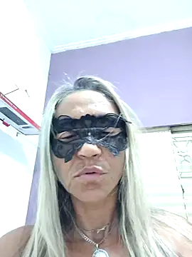 Snapshot of lilithandsugar chatting on February 17, 9:13 am lilithandsugar online show from February 17, 9:13 am
